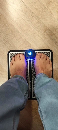 Foto de un cliente usando el masajeador de pies (reseña 18)